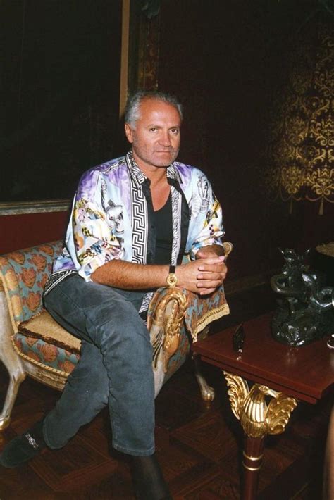 versace anni 80 storia dei tagli degli abiti